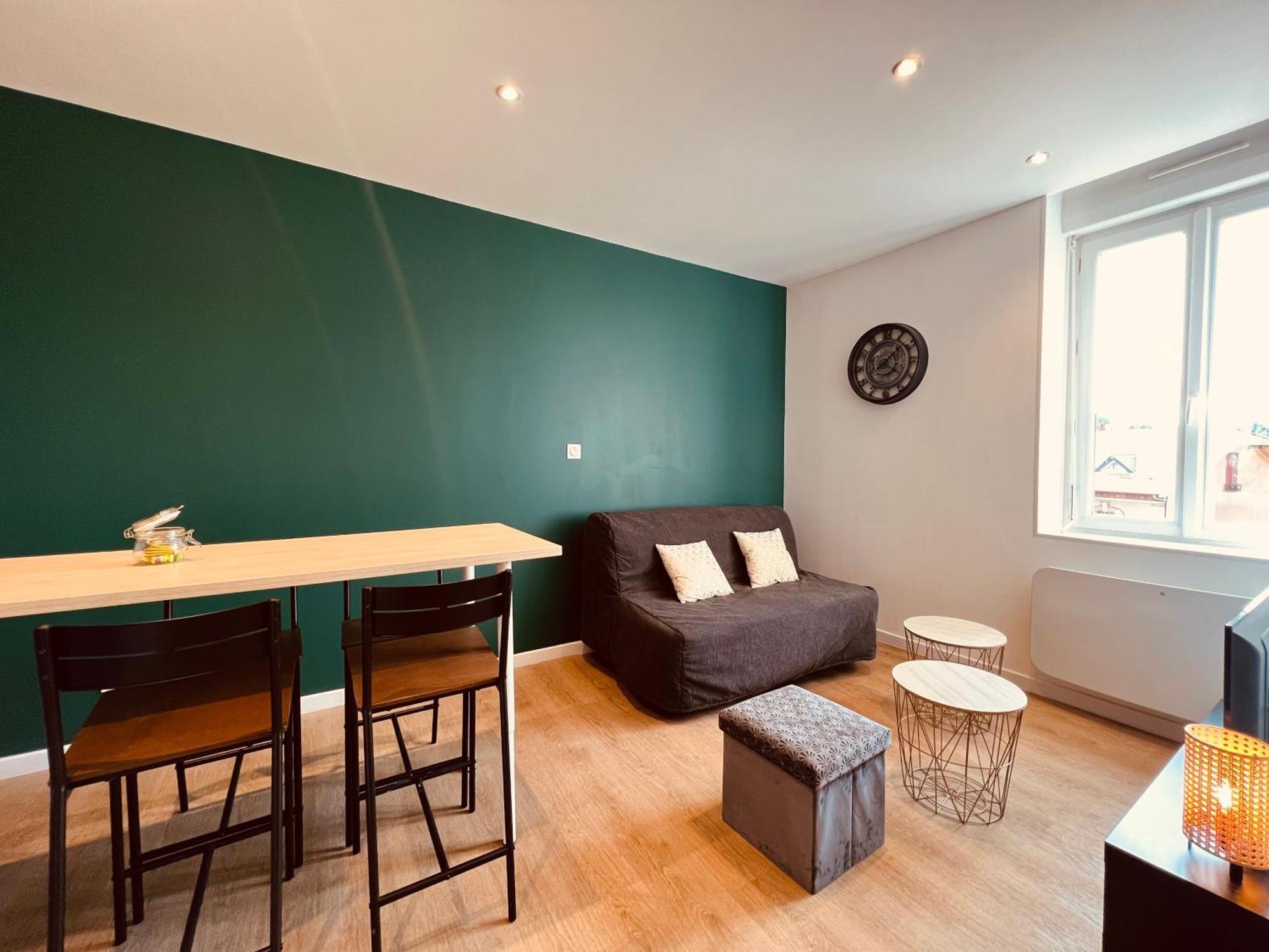 Le Gatsby - Home Homy Montluçon Екстериор снимка